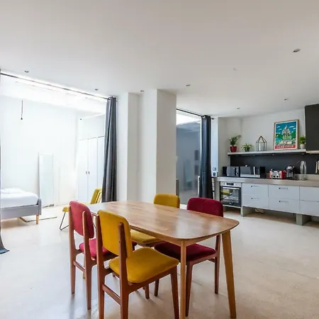 Showroom - 6p - Center Of Appartement *